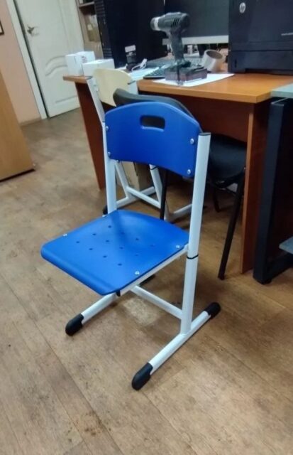 Стул ученический регулируемый  СУР130